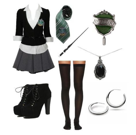 Harry Potter Uniform Aesthetic, Slytherin Uniform Female Aesthetic, Slytherin Uniform Aesthetic, Slytherin Outfit Uniform, Slithering Outfits, Slytherin Girl Uniform, Hogwarts Uniform Slytherin, Slithering Aesthetic, Modern Slytherin Outfit