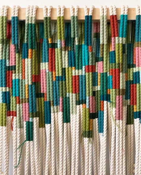 Rental Ideas, Woven Wall Hangings, Loom Projects, Weaving Loom Diy, Basket Weaving Patterns, Weaving Loom Projects, Textile Inspiration, Yarn Wall Art, Woven Wall Art