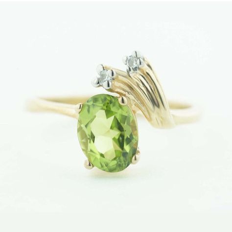 💚Peridot Women's Ring - 14K Gold @gemsandjewelsforless . . . #finejewelry #jewelry #jewelrydesigner #jewelryaddict #gold #ring #ringsofinstagram #showmeyourrings #peridotgemstone #gemstones #alternativeengagementring #fashion #jewelryinspiration #instajewelry Peridot Rings, Birthday Ring, Ring Ideas, Peridot Ring, Alternative Engagement Rings, Peridot Gemstone, Mens Silver Rings, Green Peridot, Rings Cool