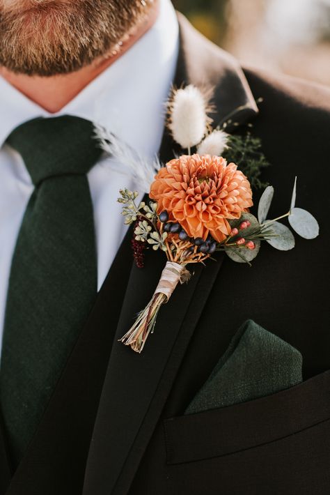 Orange And Black Wedding, Fall Groomsmen, Black Wedding Decor, Boutineer Wedding, Orange Boutonniere, Fall Boutonnieres, Rusting Wedding, Wedding Color Scheme, Wedding Decor Ideas