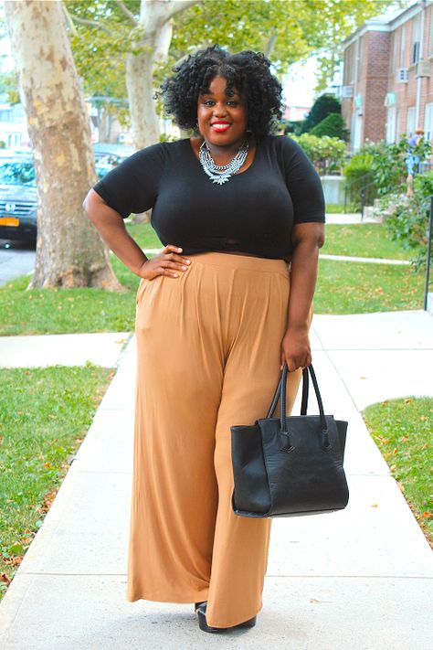 How To Wear Plus Size Wide Leg Pants & Where To Shop Them In Plus Wide Leg Pants Outfit Plus Size, Plus Size Wide Leg Pants Outfit, Wide Leg Pants Outfit Work, Wide Leg Trousers Outfit, Plus Size Wide Leg Pants, Pants Outfit Work, Wide Leg Pants Plus Size, Plus Size Wide Leg, Legs Outfit