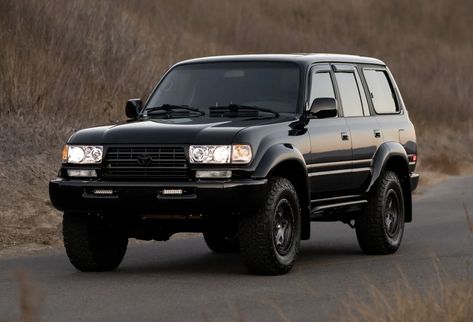 vintage suv Toyota Trucks 4x4, Landcruiser 80 Series, Land Cruiser Fj80, Toyota Lc, Land Cruiser 80, Toyota Suv, 80 Series, Walker Evans, Streetwear For Men