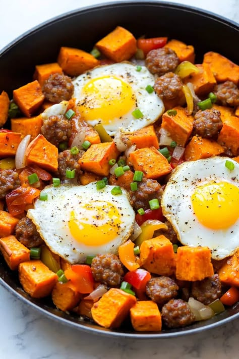 Peppers And Eggs, Sausage Breakfast Skillet, Sweet Potato And Sausage, Potato And Sausage, Easy Weekend Breakfast, Potatoes Skillet, Sausage Peppers, Skillet Potatoes, Breakfast Skillet