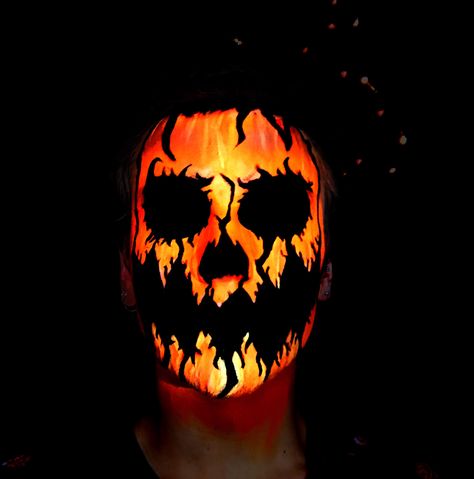 Halloween makeup ideas - pumpkin Scary Pumpkin Makeup, Face Paint Scary, Halloween Face Paint Scary, Evil Pumpkin Face, Pumpkin Makeup Ideas, 2024 Costumes, Mens Halloween Makeup, Pumpkin Makeup, Pumpkin Face Paint