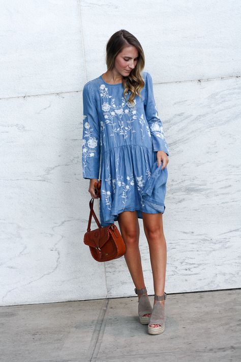 Chambray Dress Outfit, Nola Trip, Embroidered Denim Dress, Dress Cardigan, Fancy Things, Dress Denim, Comfy Clothes, Uniform Fashion, Chambray Dress