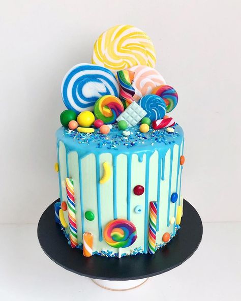 Lolly Birthday Cake, Candy Cake Ideas Birthday, Lollie Cake, Colorful Candy Cake, Candy Drip Cake, Candy Theme Cake, Bolo Tumblr, Birthday Cake Kids Boys, Sweet Birthday Cake