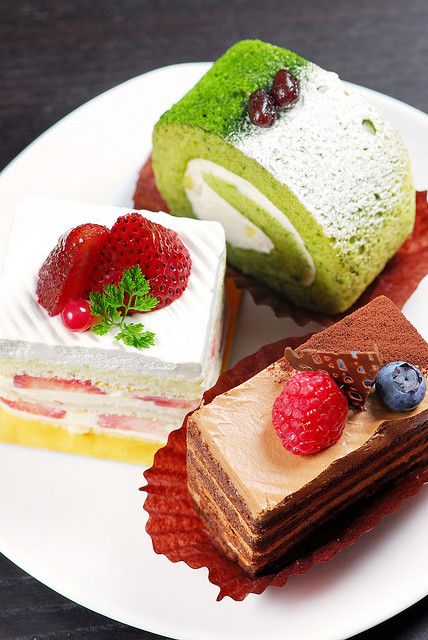 French-style Japanese pastry Japanese Pastries, Japanese Cake, Mlem Mlem, Japanese Dessert, Fancy Desserts, Mooncake, Snacks Für Party, Baking And Pastry, Food Cakes