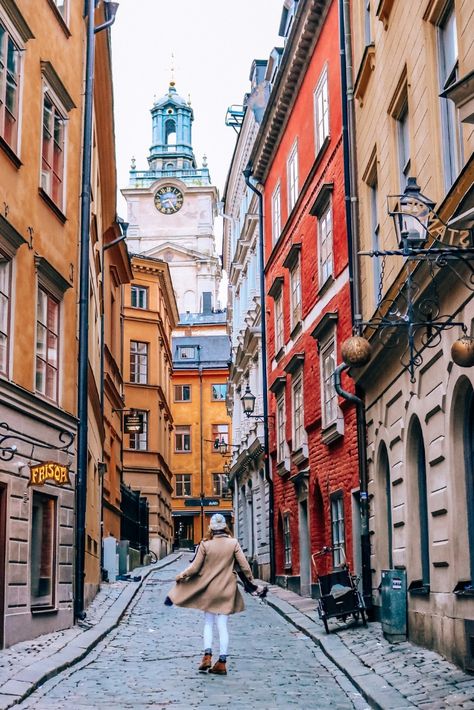 Stockholm Old Town, Sweden Aesthetic, Stockholm Travel, Photography Things, Visit Stockholm, Food Tourism, Visit Sweden, Stockholm City, Weekend Break