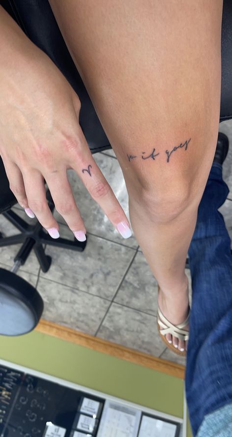 Mac Miller So It Goes Tattoo, Mac Miller Knee Tattoo, And So It Goes Tattoo, Risky Tattoos, So It Goes Tattoo Mac Miller, Dainty Knee Tattoo, Simple Mac Miller Tattoos, Kneecap Tattoo Women, So It Goes Tattoo