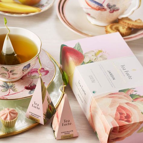 Afternoon Tea Ideas, Tea Sampler Gift, Tea Forte, New York Botanical Garden, Tea Ideas, Chocolate Roses, Tea Sampler, Organic Tea, Tea Brands