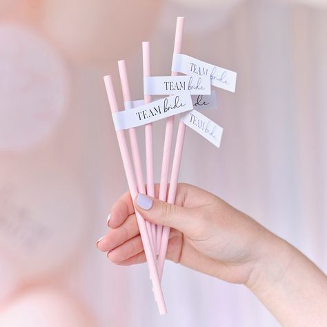 These gorgeous paper straws are the perfect accessory to sip away cocktails at a hen party! These pink and white straws will look stunning as part of your hen party setting and sure to be loved by the whole of Team Bride! Height (approx) : 19cm Each pack contains 16 paper straws. Bachelorette Straws, Bachelorette Party Straws, Lingerie Rosa, Wedding Straws, Hen Party Sash, Bride Cup, Hen Party Decorations, Hen Party Bags, Ginger Ray