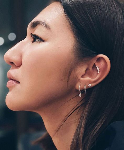 The ‘Curated Ear’ Trend Is All Over Instagram, But You Can’t Ignore The Risks #refinery29 https://www.refinery29.com/en-ca/curated-ear-trend-risks-problems Gorgeous Ear Piercings, Ear Piercing Ideas 2023, Ear Piercings Placement Minimalist, Minimalist Curated Ear Piercing, Modern Ear Piercings, Extra Ear Piercings, Women’s Piercings Ear, Feminine Piercings Ears, Earscaping Simple