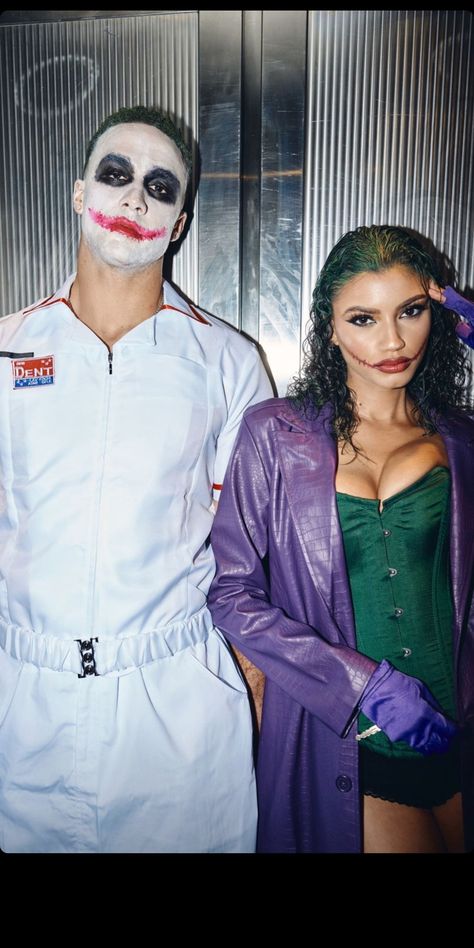 Mr And Mrs Joker Costume, Halloween Costumes Women Couple, Joker Halloween Outfit Female, Diy Joker Costume Women Simple, Joker Duo Costumes, Couples Halloween Outfits Aesthetic, Joker Family Halloween Costumes, The Joker Couple Costume, Halloween Costume Duos Women