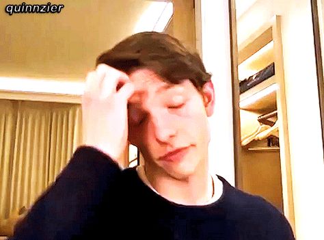 can't believe this is my first mike faist gif<3 Mike Faist, Gif