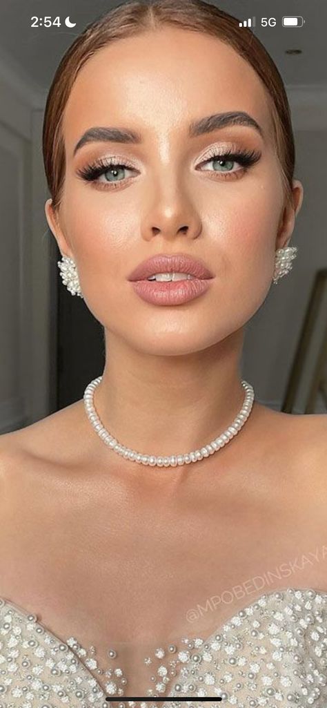 Simple Glam Wedding Makeup, Light Glam Wedding Makeup, Sparkly Bridal Makeup, Hooded Eyes Bridal Makeup, Wedding Glam Makeup, Wedding Glam, Glam Wedding Makeup, Hooded Eyes, Glam Wedding