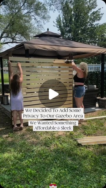 Renovation Homes | Re-sharing a fun summer project I did last year! ☀️ We have a huge yard and getting the fence I want is very expensive so I decided t... | Instagram Backyard Affordable Ideas, Diy Privacy Wall Outdoor, Budget Fence Ideas, Diy Privacy Fence On A Budget, Gazebo Privacy Wall, Cheap Privacy Fence, Gazebo Privacy, Diy Home Updates, Diy Privacy Fence