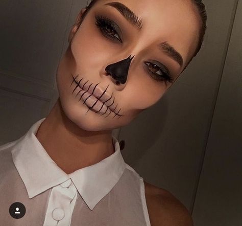 Muerte Makeup, Fete Emo, Pelottava Halloween, Makeup Clown, Halloween Makeup Clown, Halloweenský Makeup, Halloween Make-up Looks, Holloween Makeup, Cute Halloween Makeup