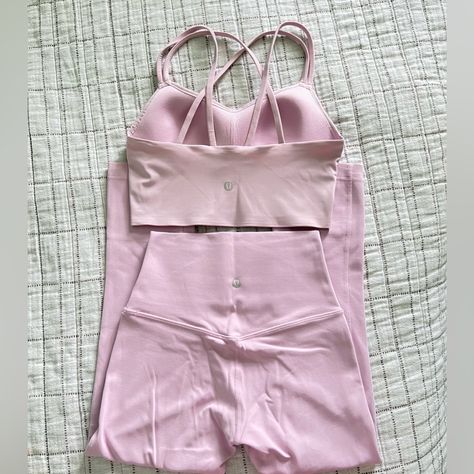 Size: 4 (Bra) & 2 (Leggings) Color: Pink Peony Align Leggings & Like A Cloud Bra Brand New Never Worn Has Tags (Not Attached) In Good Condition Cute Workout Equipment, Lululemon Workout Set, Lululemon Outfit Pink, Lululemon Pink Peony, Gym Set Outfit, Pink Workout Outfit, Pink Workout Set, Pink Lululemon Shorts, Pink Lululemon Leggings