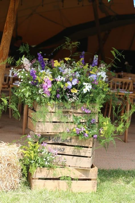 Wooden Crates Garden, Tipi Wedding Decor, Outdoor Wedding Flowers, Orchard Wedding, Tipi Wedding, בר מצווה, Wedding Flower Inspiration, Floral Foam, Wooden Crates