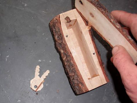 Turning Scrap Piece Of Wood Into A Secret Hide-A-Key Stash Spots, Kids Woodworking Projects, Clever Furniture, Hide A Key, Secret Hiding Places, Woodworking Organization, Spy Gear, Secret Safe, Woodworking Projects For Kids