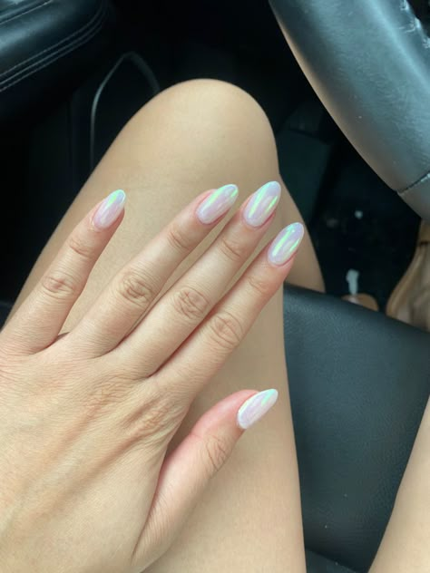 White Holographic Nails Almond, Champagne Dress Nails, Opal Almond Nails, Nail Designs Sns, Aurora Nails Design, Nails Aurora Effect, Opalescent Nails, 2023 Nails Ideas, Nails Ideas 2023