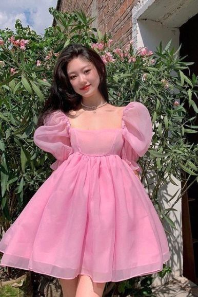 Simple Frocks, Puffy Dresses, Trendy Dress Outfits, Korean Fashion Dress, Fairytale Dress, Stylish Dresses For Girls, Birthday Dresses, Classy Dress, Trendy Dresses