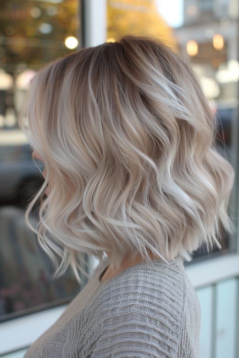 Long Choppy Bob Hairstyles, Blonde Medium Bob, 70 Hair Styles, Long Choppy Bob, Hairstyles For Blondes, Edgy Bob Hairstyles, Bob Blond, Blonde Long Bob, Colour Hairstyles