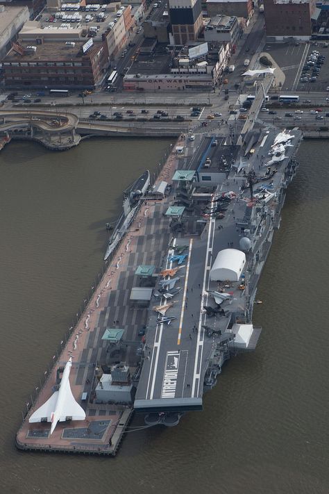 A Concorde at the Intrepid Museum in New York City Uss Intrepid, Space Museum, Navy Aircraft, Air And Space Museum, Air Space, Aviation Photography, Navy Ships, Aircraft Carrier, New York Travel