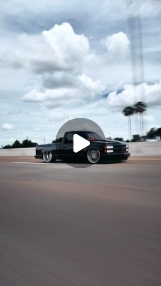 Street Trucks on Instagram: "That back lip tuck is just nasty while skating 🤤 They really did their thing with this one 🔥🤘🏼 #streettrucks #droppedtrucks #singlecab #truckinaround #chevy #obs" Chevy Obs, Low Trucks, Obs Truck, Dropped Trucks, August 17, Chevy Trucks, Skating, Chevy, Lips