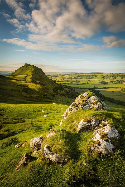 Chrome Hill, Peak District, England by Dave Fieldhouse Peak District England, Iphone Paper, Study Images, British Landscape, Landscape Reference, British Countryside, Yorkshire Dales, Peak District, England And Scotland