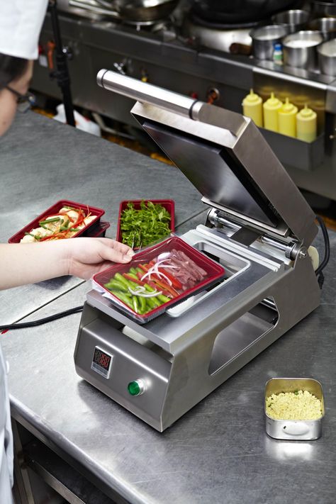 Food Delivery Packaging, Restaurant Kitchen Equipment, Bbq Grill Design, Sandwich Trays, Catering Supplies, Food Equipment, Gadgets Kitchen Cooking, Prep Kitchen, Food Tray