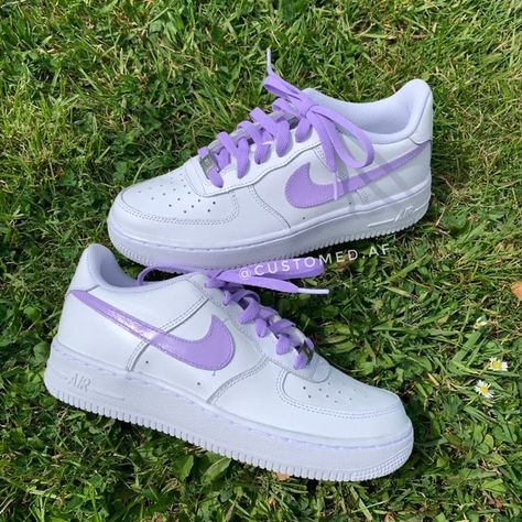 Quinceanera Rapunzel, Quince Sneakers, Rapunzel Quinceanera, Lilac Quince, Quinceanera Heels, Quince Shoes, Lilac Theme, Sepatu Air Jordan, Lavender Quinceanera