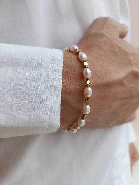 Pearl Bracelet For Men, Mens Pearl Bracelet, Men Pearls, Pearl Bracelet Men, Bracelet Y2k, Boyfriend Gift Ideas, Real Pearl Bracelet, Ring Boy, Gold Pearl Bracelet