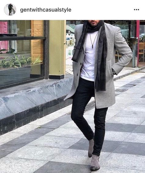 Light Grey Coat Outfit, Grey Coat Outfit Winter, Gray Shoes Outfit, Grey Boots Outfit, Grey Coat Outfit, Ropa Semi Formal, Gray Outfit, Grey Overcoat, Black Men Fashion Urban