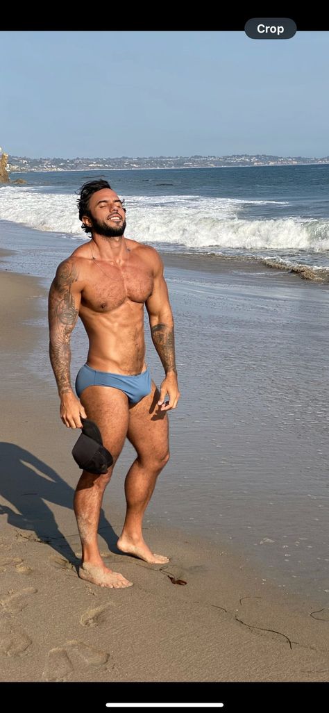 Budgie Smugglers, Mens Facial Hair Styles, Guys In Speedos, Lycra Men, Hard Men, Muscle Body, Muscular Men, Gym Workout Tips, Perfect Man