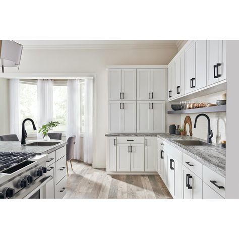 Leading Lines, Hardware Resources, Aging In Place, Black Cabinets, Bath Hardware, Cabinet And Drawer Pulls, Kitchen Handles, Black Handle, White Cabinets