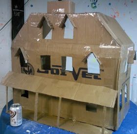 Doll House Cardboard, Haunted Doll House, Witch Houses, Halloween Villages, Halloween Entertainment, Night Building, Halloween Houses, Cardboard Houses, Cardboard Dollhouse