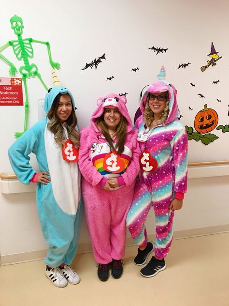 Halloween costume idea, TY Beanie Babies. Beanie Babies Halloween Costume, Ty Halloween Costume, Ty Beanie Baby Costume, Ty Costume, Beanie Baby Halloween Costume, Teacher Costume Ideas, Beanie Baby Costume, Work Group Halloween Costumes, Beanie Baby Costumes