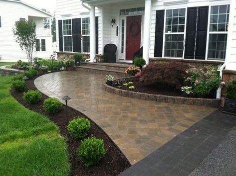 Front Walkway Landscaping, Small Yard Design, Sidewalk Landscaping, Front Yard Walkway, Autumn Hill, Porch Landscaping, Walkway Landscaping, Brick Patio, Brick Walkway