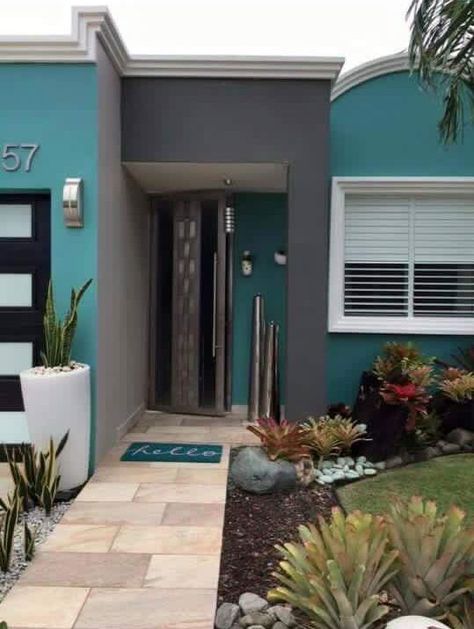 - - - ME ENCANTAN LOS COLORES‼️‼️‼️ Outside House Paint Colors, Modern House Colors, Outside House Paint, Outside House Colors, Exterior House Paint Color Combinations, Exterior House Color, House Plan Gallery, Exterior Paint Colors For House, Casa Exterior