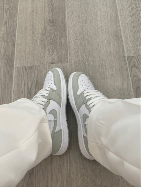 Seafoam Nike Jordans, Grey Jordan 1 Women, Jordans Seafoam, Seafoam Jordan 4 Outfit Women, Seafoam Green Jordans, Seafoam 4s Outfit, Seafoam Jordans, Jordan Seafoam, Air Jordan 1 Seafoam