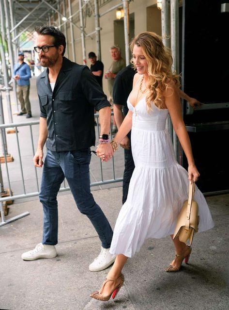 Blake Lively Wedding, Wedding Guest Heels, Blake Lively And Ryan Reynolds, Blake Lively Ryan Reynolds, Navy Long Dress, Blake And Ryan, Blake Lively Style, Sundress Season, Sweetheart Neck Dresses