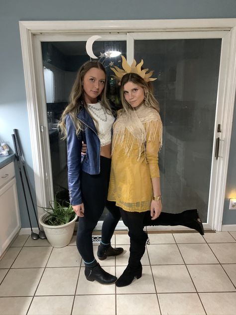 Sun Moon Couple Costume, Sun And Moon Halloween Costume Couple, Sun Halloween Costume Women, Sun And Moon Couple Costume, Duo Halloween Costumes Cold Weather, Sun And Moon Costume Couple, Cold Weather Halloween Costumes, Sun And Moon Halloween, Moon Halloween Costume