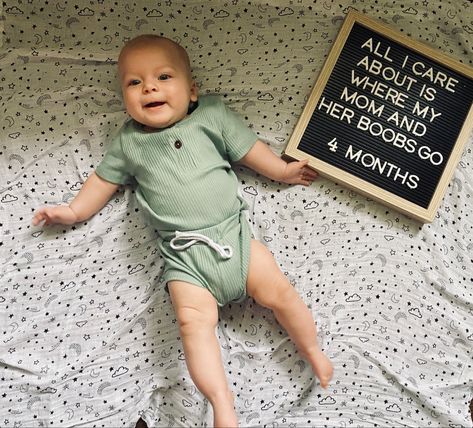 #breastfed #cutestbaby #4monthletterboard Five Month Old Letter Board, Four Month Letter Board, 4 Month Letter Board, 4 Month Old Letter Board Ideas, 3 Month Old Letter Board Ideas, 4 Months Letter Board Baby, Funny Monthly Baby Pictures, 4 Month Old Milestones Photo Ideas, 4 Month Milestones Photo Ideas