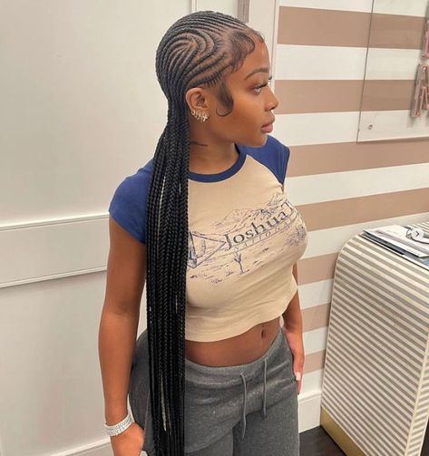 Would you wear these braids? 😍 Check out link to get tools to recreate this look! 🖤 Cornrows Braids For Black Women, Braided Hairstyles For Black Women Cornrows, Twisted Hair, Feed In Braids Hairstyles, Braided Cornrow Hairstyles, Braids Hairstyles Pictures, Quick Braided Hairstyles, Protective Hairstyles Braids, Feed In Braid