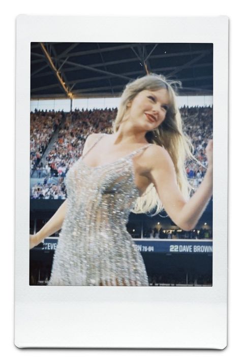 Taylor Swift: The Eras Tour polaroid icon Taylor Swift Polaroid Printable, Taylor Swift Stolen Albums, Taylor Swift Pics To Print, Polaroid Pictures Taylor Swift, Taylor Swift Eras Tour Polaroid, Taylor Swift Photo Wall Prints, Taylor Swift Poloroids, Taylor Swift Polaroid Wallpaper, Taylor Swift Pictures To Print