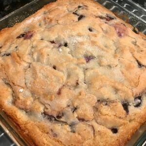 Buttermilk Blueberry Breakfast Bake Cooking Panda Recipes, Blueberry Breakfast Bake, Food Prep For The Week, Buttermilk Blueberry, Cooking Panda, Buttermilk Recipes, Blueberry Breakfast, Breakfast Sweets, 12 Tomatoes