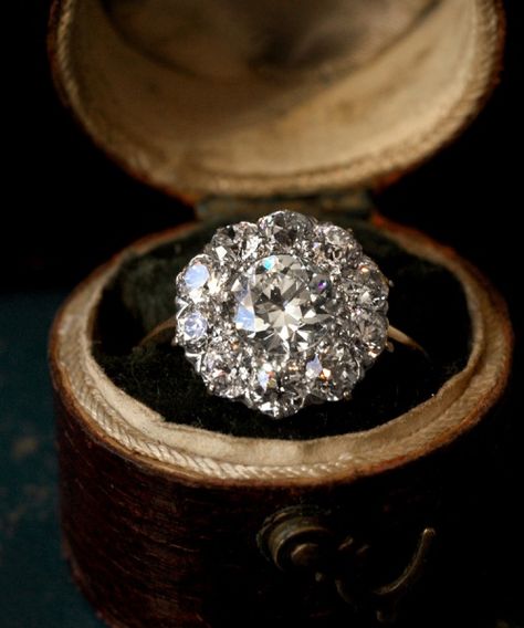 Vintage 1900's Edwardian diamond cluster engagement ring, perfection http://www.sfbayhomes.com Antique Engagement Ring, Diamond Cluster Engagement Ring, Cluster Engagement Ring, Antique Engagement, Antique Engagement Rings, Put A Ring On It, Vintage Engagement, Diamond Cluster Ring, Diamond Cluster