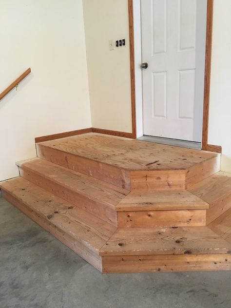 Garage Steps With Landing Into House Ideas, Steps Into House From Garage, Steps From Garage To House Ideas, Steps In Garage To House, Diy Garage Steps, Diy Garage Stairs, Garage Steps Into House With Landing, Garage Steps Into House, Garage Steps Into House Ideas