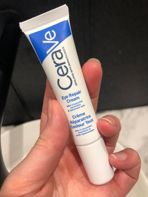 Best eye cream reviews: These 11 eye creams legitimately work. Eye Cream Cerave, Cerave Under Eye Cream, Skincare For Eye Bags, Under Eye Products, Best Eye Creams For Dark Circles, Eye Products Skin Care, Dark Circles Under Eyes Cream, Best Dark Circle Eye Cream, Cera Ve Eye Cream